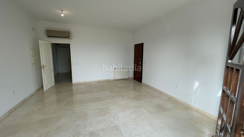 Foto 19ef48bb-982a-4ecc-89bd-5519ea227ab5. Casa amb piscina a Centro Alhaurín el Grande