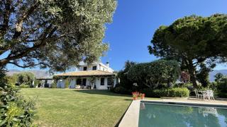 Masia a La Cala Mijas. Preciosa casa de campo de 4 dormitorios con piscina y impresiona