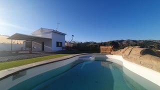 Masia a Coín. Casa de campo de 3 dormitorios con piscina y terraza cubierta ce