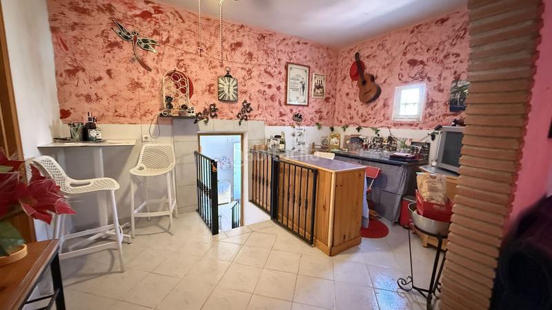Foto cb505cc9-d446-4823-8bf7-5bd3daae3032. Masía casa de campo en venta con vistas a los naranjos en una pequeña aldea de 10 casas. ref f4721935 en Pizarra