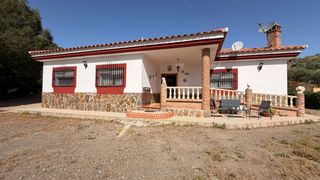 Bauernhof in Almogía. Fantástica casa de campo de 3 dormitorios en venta en almogía co