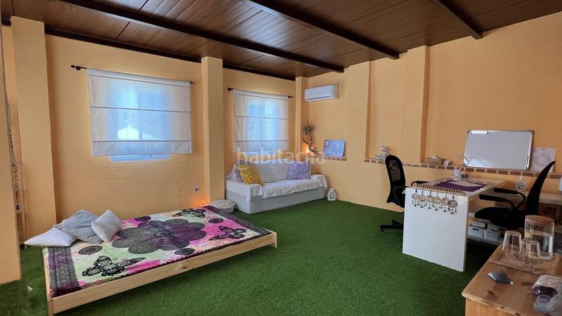 Foto 84cee54e-9532-4167-872a-5da7c44c3285. Casa encantadora casa situada dentro de una pequeña urbanización, a solo unos minutos a pie del pintoresco pueblo en Alhaurín el Grande