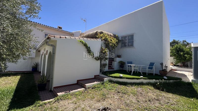 Foto c7e7b1ce-89f8-4c43-b61c-1def222ff00b. Casa encantadora casa situada dentro de una pequeña urbanización, a solo unos minutos a pie del pintoresco pueblo en Alhaurín el Grande