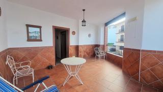 Apartament a Centro. Dos propiedades en venta con azotea y patio en una excelente ubi
