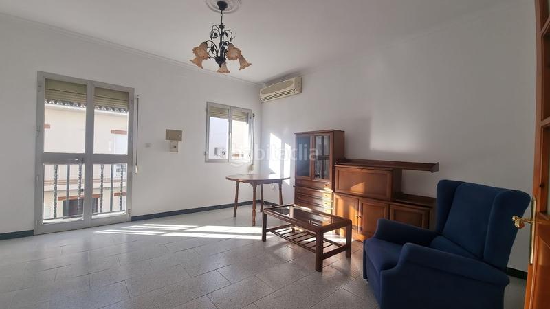 Foto 305aab9e-5744-4e8e-b789-b84c30c5b2ec. Casa adosada gran casa adosada con azotea, patio, sótano y parking en venta en el Centro . ref th4943284 en Alhaurín el Grande