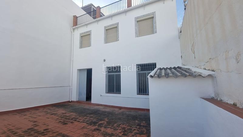 Foto 86288d37-ba0a-4d0a-be34-8d0c658067eb. Casa adosada gran casa adosada con azotea, patio, sótano y parking en venta en el Centro . ref th4943284 en Alhaurín el Grande
