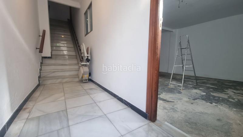 Foto 8b896d3e-c83c-4ff9-9194-c0d84028fdf2. Casa adosada gran casa adosada con azotea, patio, sótano y parking en venta en el Centro . ref th4943284 en Alhaurín el Grande