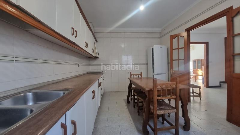 Foto 931b652a-21de-4e68-a202-d16b36f318ac. Casa adosada gran casa adosada con azotea, patio, sótano y parking en venta en el Centro . ref th4943284 en Alhaurín el Grande