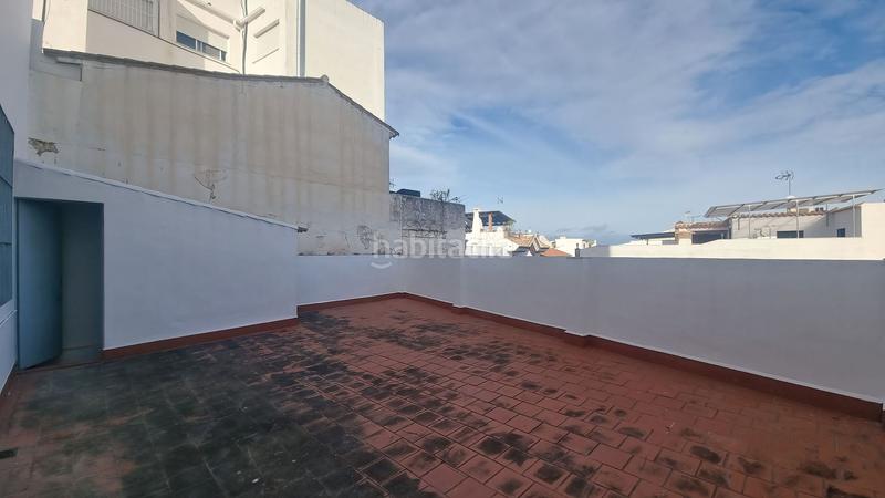 Foto c09f5e37-0079-43f4-8268-bcd6efbb7f98. Casa adosada gran casa adosada con azotea, patio, sótano y parking en venta en el Centro . ref th4943284 en Alhaurín el Grande