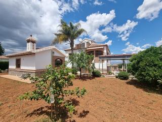 Casa a Centro. Precioso chalet con impresionantes vistas, a poca distancia del