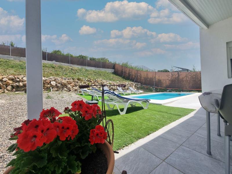 Foto 9ada4cc2-acbb-4eda-83dd-475174eec590. Masia amb piscina a Cártama