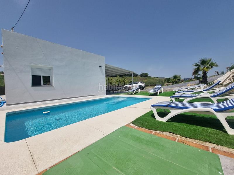 Foto b0e215dc-b20b-4637-a30c-414f9c716779. Masia amb piscina a Cártama