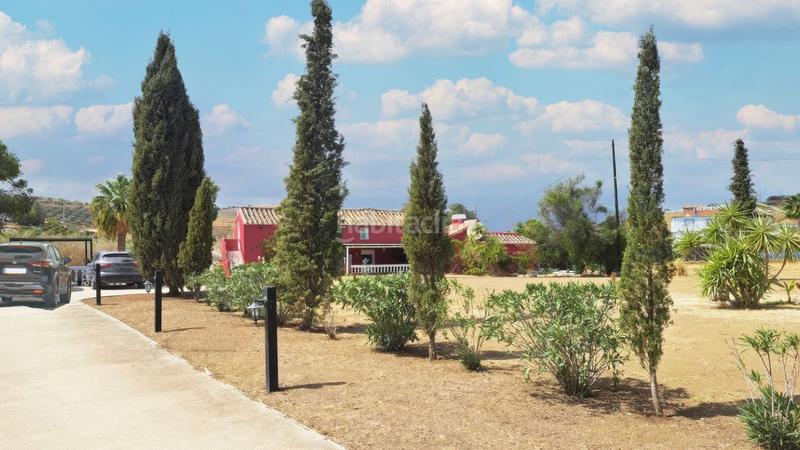 Foto 95534476-5273-4e78-bafa-05745d8f80ea. Country house with pool in Coín