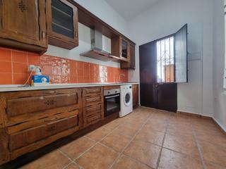 Apartamento en Centro. Acogedor apartamento en esquina de casi 51m, situado en una zona