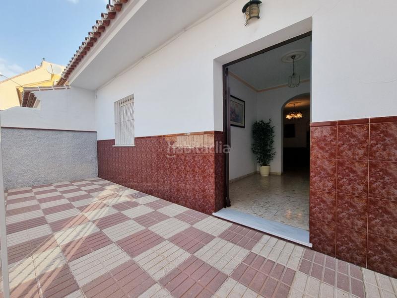 Foto 0081ed1e-251d-4a02-9a73-c578620f3a99. Casa adosada amplia casa adosada de una planta con terrazas de 172m, trastero y lavadero . ref th5129674 en Alhaurín el Grande
