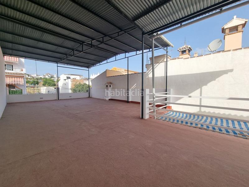 Foto a1d50562-1a64-48eb-9852-da22117a4284. Casa adosada amplia casa adosada de una planta con terrazas de 172m, trastero y lavadero . ref th5129674 en Alhaurín el Grande