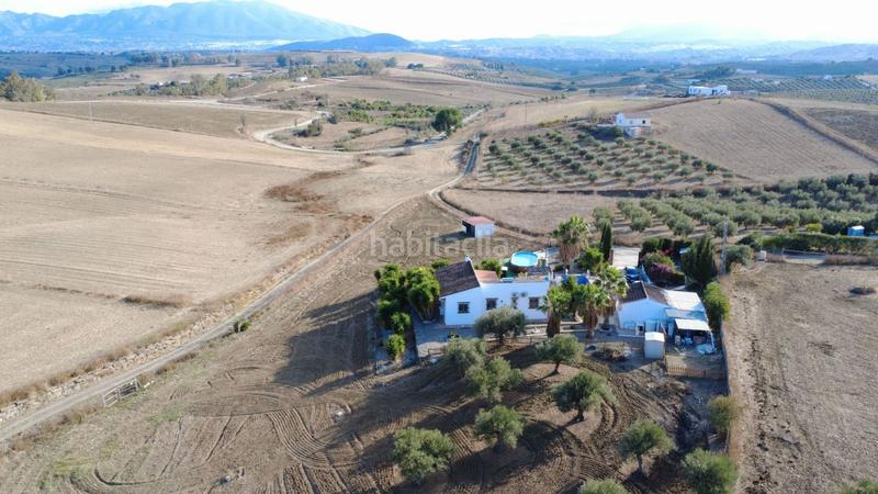 Foto df2b3892-2d57-4a20-af34-4d64f8de7e38. Casale con piscina in Coín