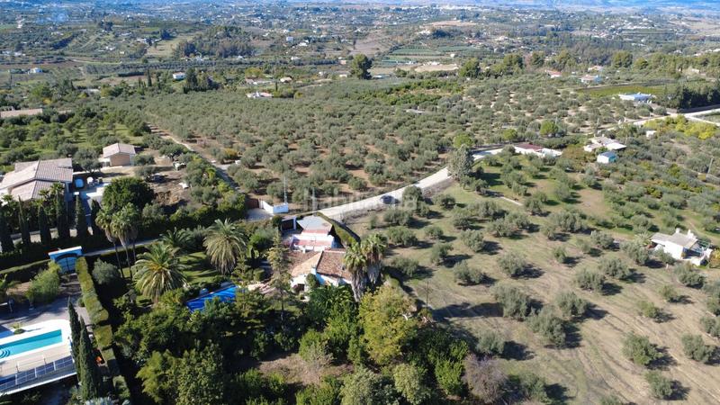 Foto 5458c5fc-8940-46ee-8f7b-410c3531851b. Country house with pool in Centro Alhaurín el Grande
