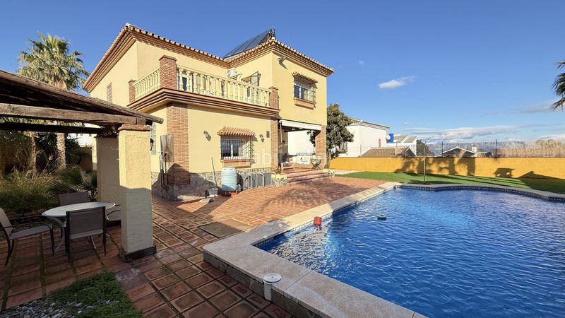 Foto 2e946c10-42d0-4110-866a-474cb17df5cb. Casa amb calefacció piscina a Centro Alhaurín el Grande