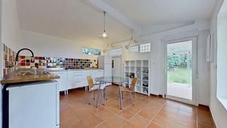 Casa en Centro. Bonita casa de una sola planta al pie de la sierra de mijas con