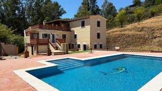 Masia a Hipódromo - Cerrado del Águila. Casa grande de 3 plantas con piscina privada y terrazas en el ca