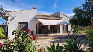 Masía en Centro. Encantadora casa rústica en venta en alhaurín el grande con pisc
