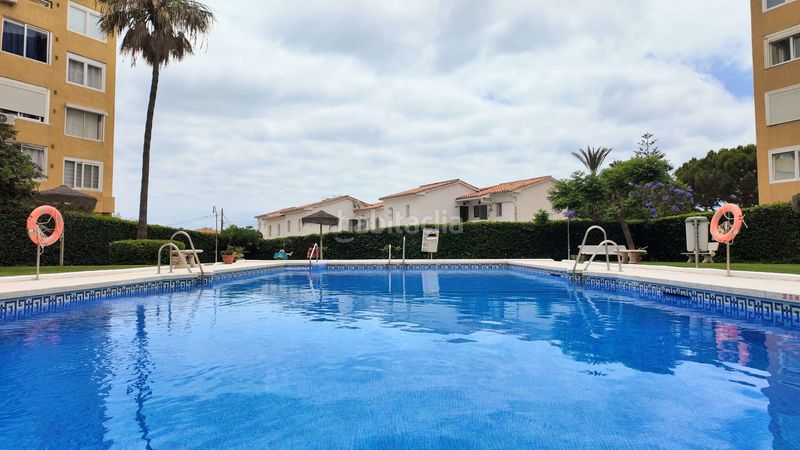 Foto 7cd00f66-55dd-4d37-8f43-87fb66f4366e. Apartament amb piscina a El Faro de Calaburra - Chaparral Mijas