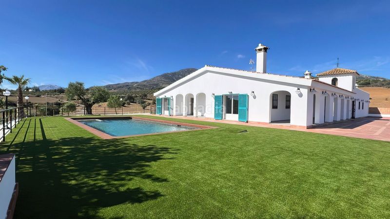 Foto 14249d76-653a-4f8d-86cf-f77854cc60b5. Country house with pool in Casarabonela