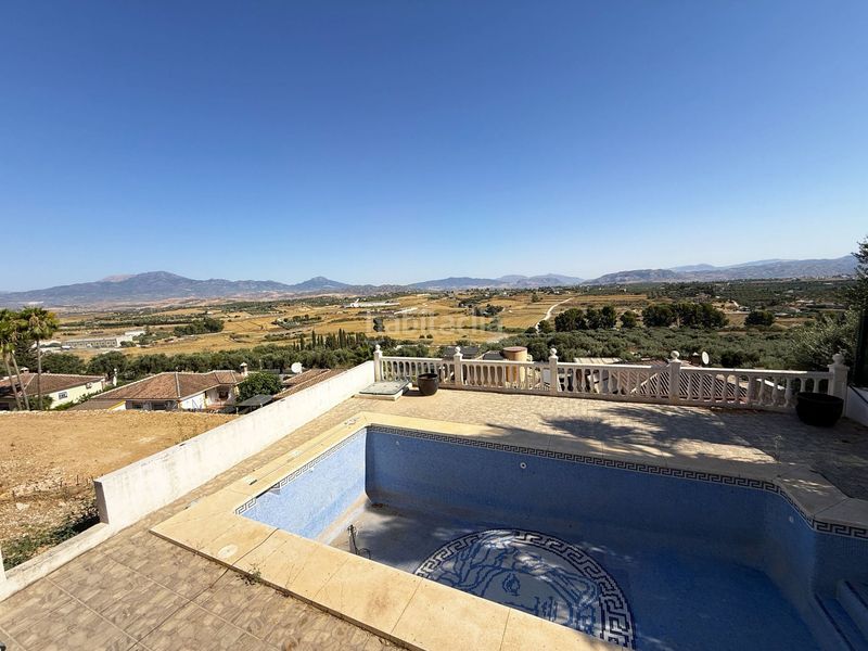 Foto c74918f1-6443-4ee2-98b3-8ade126929cf. Casa amb piscina a Coín