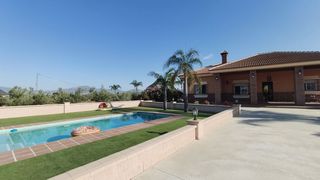 Country house in Centro