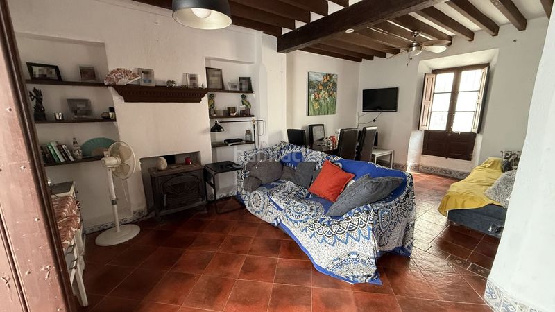 Foto fe915c28-2f74-45ee-adae-4e29b76cd281. Casa adossada a Monda