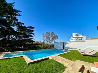 Affitto Chalet in Avenida de extremadura 5c. Villa a pie de playa en fuente del gallo