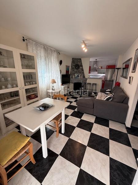 Foto 61c13dd0-503a-4541-8fc0-9492c3d66084. Chalet  en zona urbana en Los Gallos Chiclana de la Frontera