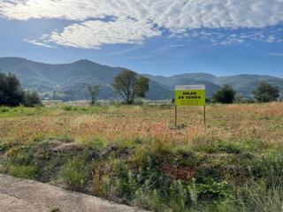 Terreny residencial a Besalú. Solar en venta de 4.879m2, situado en besalú.