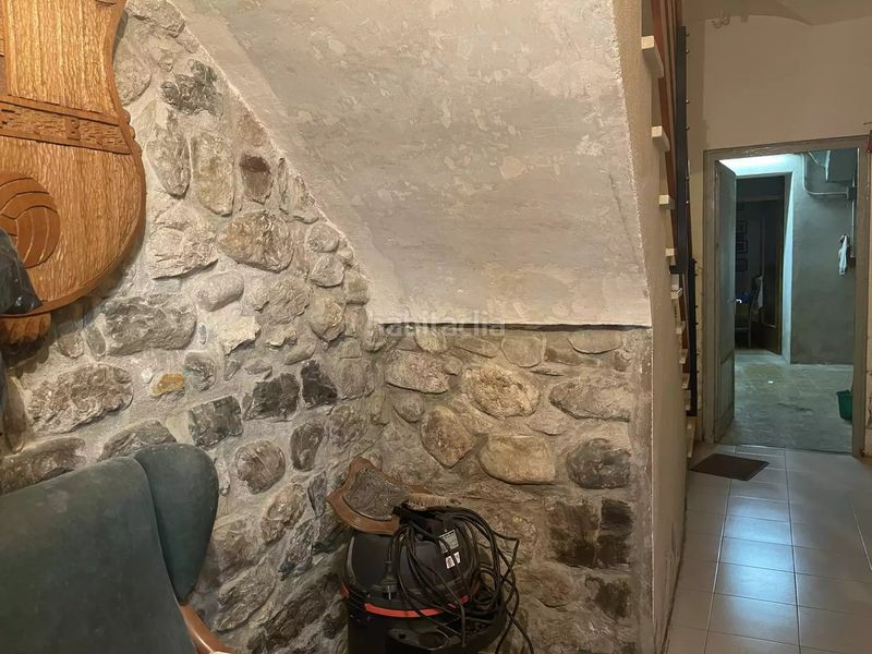 Foto 46343440-68f4-4250-89f4-4a117bed631d. Masia a Maià de Montcal