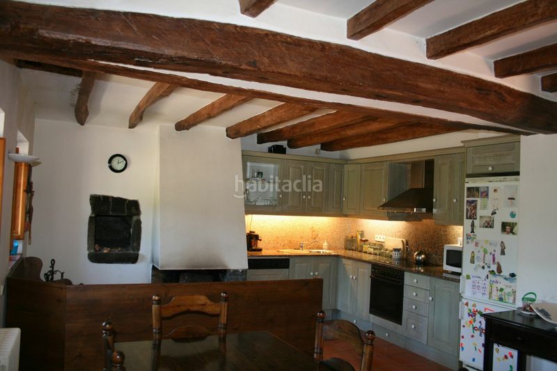 Foto c164c9e9-e5b8-4b28-ab0c-2f015b57fb75. Masia amb calefacció a Sant Ferriol