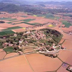Terreny residencial a Vall d´en Bas (La). Magnifico terreno edificable, situado en la vall den bas.
