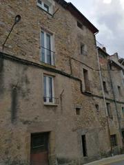 Masia a Vall d´en Bas (La). Casa de pueblo situdada en sant esteve den bas.