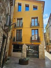 Pis a Besalú. Pisos en venta situados en el pueblo de besalú.