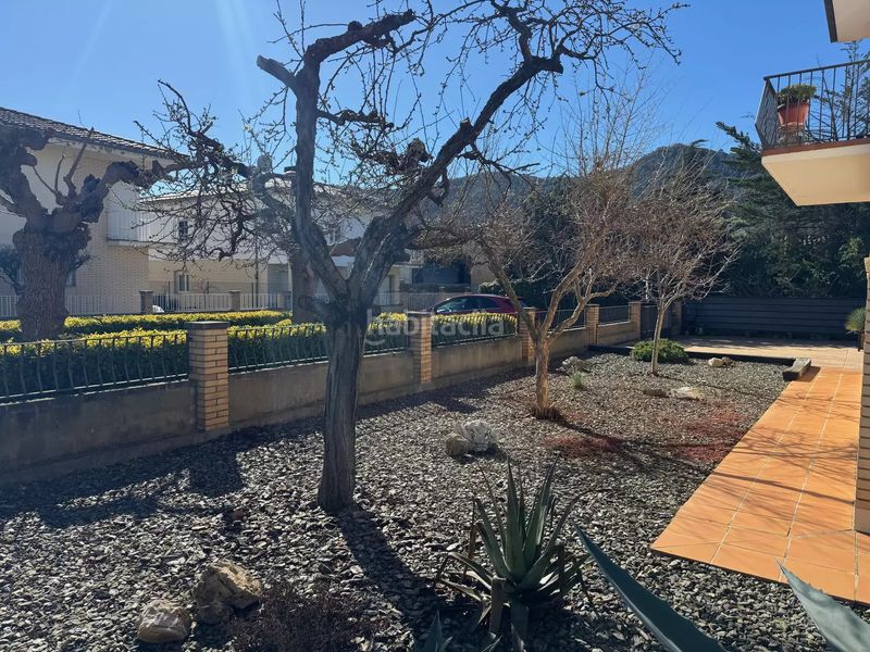 Foto 0daa3e8d-9b6b-4f3e-ae60-06217cb058a7. Casa magnífica casa aislada, situada en el pueblo . en Besalú