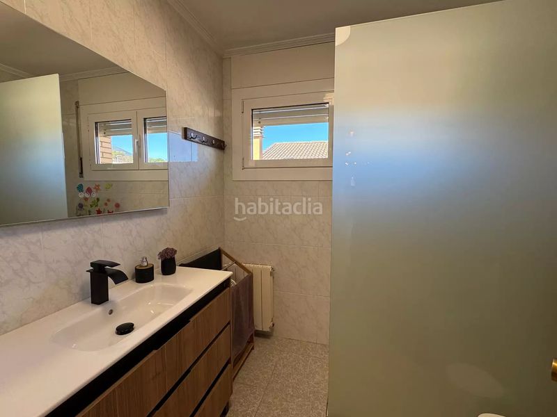 Foto 3c7d4e63-1b0e-465c-b0a2-4e07fa02ea5b. Casa magnífica casa aislada, situada en el pueblo . en Besalú