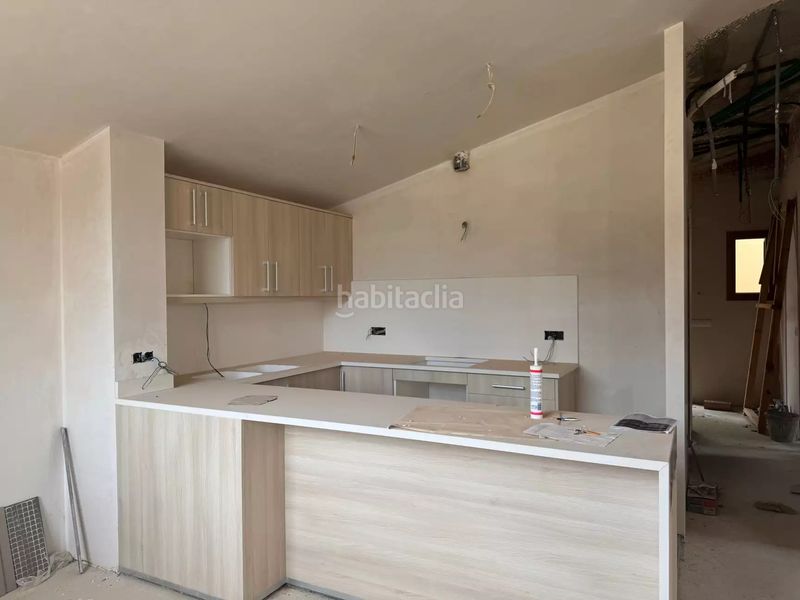 Foto a84102eb-3277-40ca-a8b0-41e67ff203d3. Doppelhaus mit heizung in Besalú