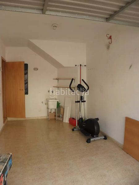Foto d21c825f-67c8-4e49-aa7a-be66ca13071a. Casa adossada amb calefacció a Besalú