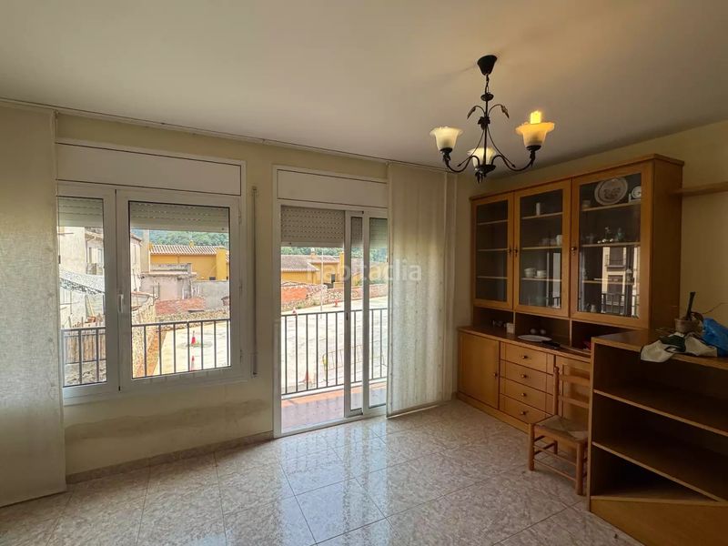 Foto 27daf618-8957-440a-9072-cdc2d15d28e4. Casa adossada amb calefacció a Dreta de l´Eixample Barcelona