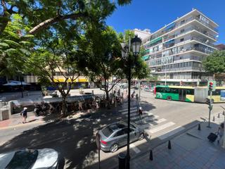 Apartamento en Puerto Deportivo. Piso ideal en el corazón de fuengirola, junto a la estación de a