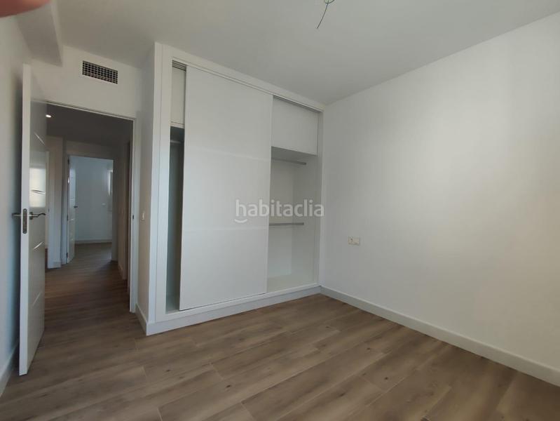 Foto 40bb6a5f-c7fc-4db9-a02c-cde5e89794dc. Apartamento  reformado a estrenar zona Puerto Deportivo en Fuengirola