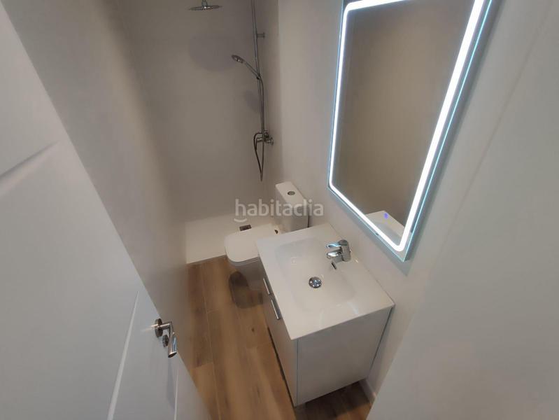 Foto 8088e247-9bbf-4780-b4d7-aab4526962ac. Apartamento  reformado a estrenar zona Puerto Deportivo en Fuengirola