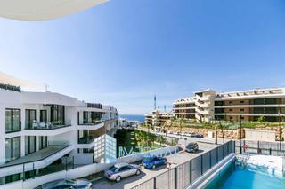 Apartment en El Higuern. Elegante apartamento a estrenar de 3 dormitorios en las lomas de