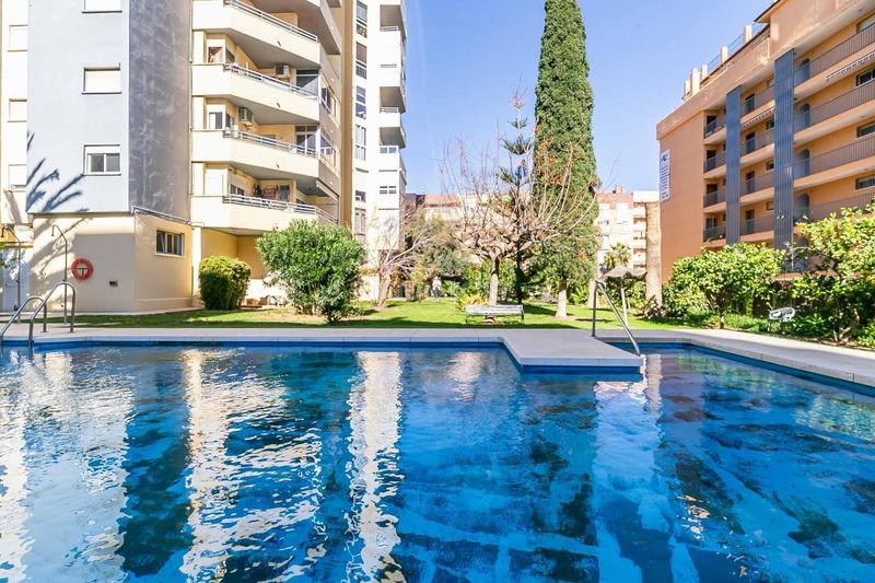 Foto 68706d1a-6ed0-4113-9b74-8d5b08bc79eb. Apartamento  reformado con diseño escandinavo zona recinto ferial en Fuengirola