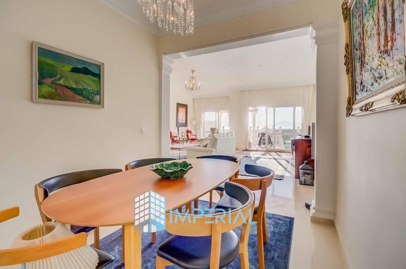 Foto 4b1aa8ea-2bf7-4a7e-b4fe-7a0f500e2780. Reihenhaus mit heizung parking pool in Cabopino - Artola Marbella